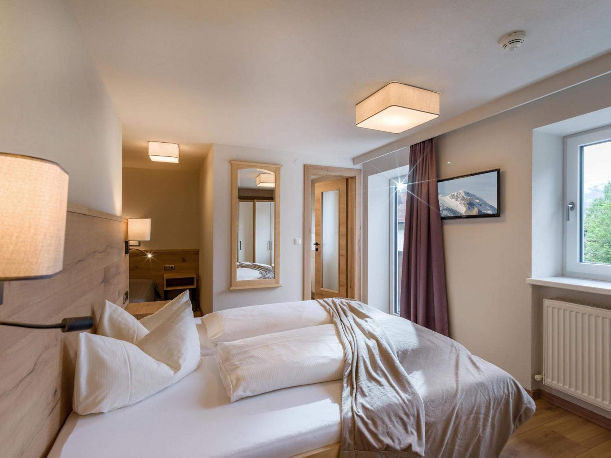 Apartments Rosenhof ไมย์อาโฮเฟิน ภายนอก รูปภาพ